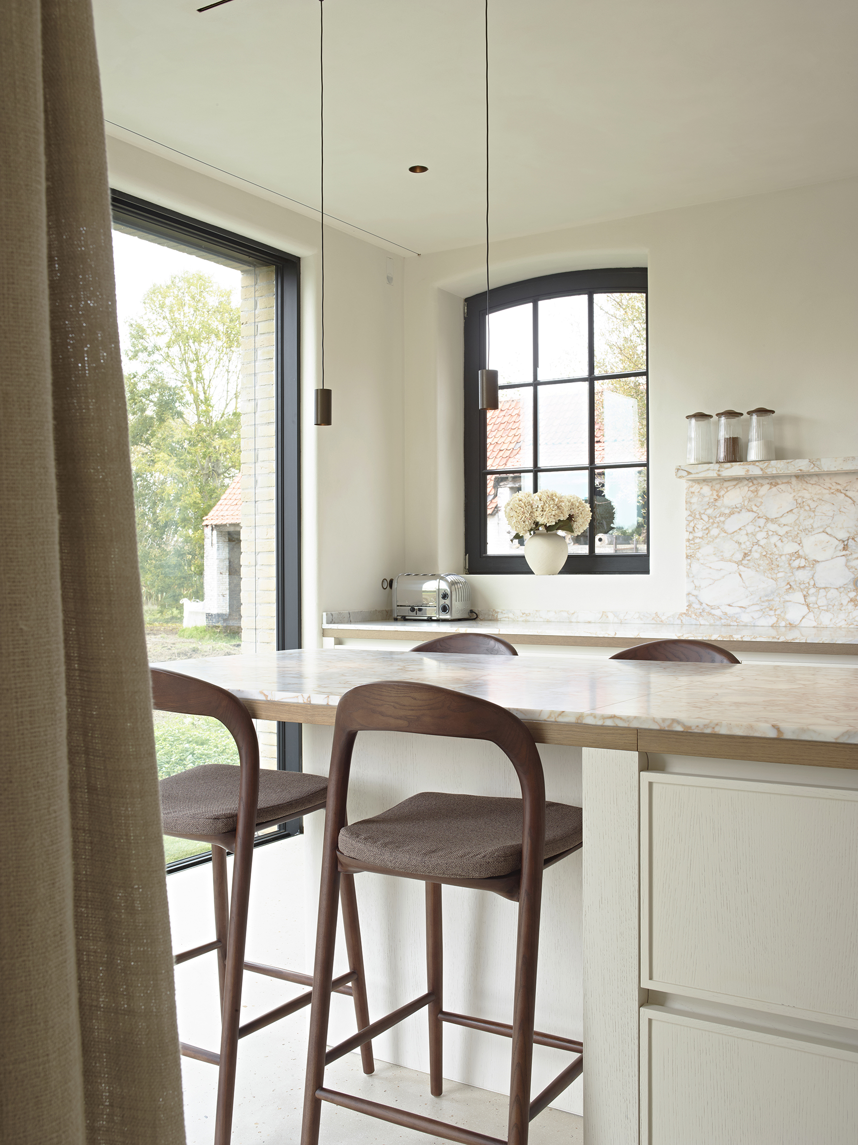 Dekeyzer, keuken, Keukeneiland, Marmer, interieurarchitectuur, modern landelijk, kasten, bijkeuken, 52-1