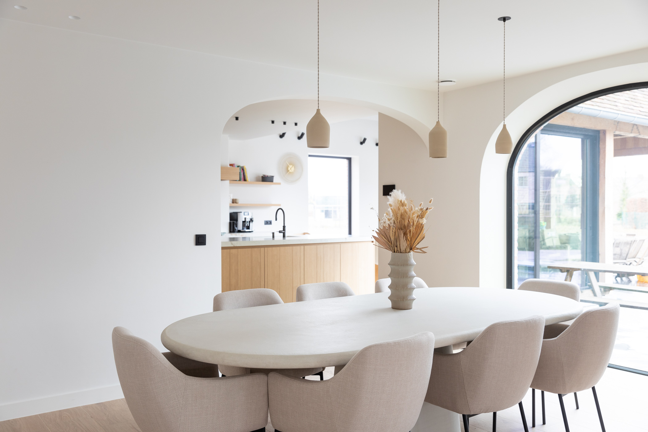 Dekeyzer_Moderne keuken_Keukeneiland_Keukenbouw_Designkeuken_Inbouwkasten_Interieur_FotoTinekeDeVos_0021-1