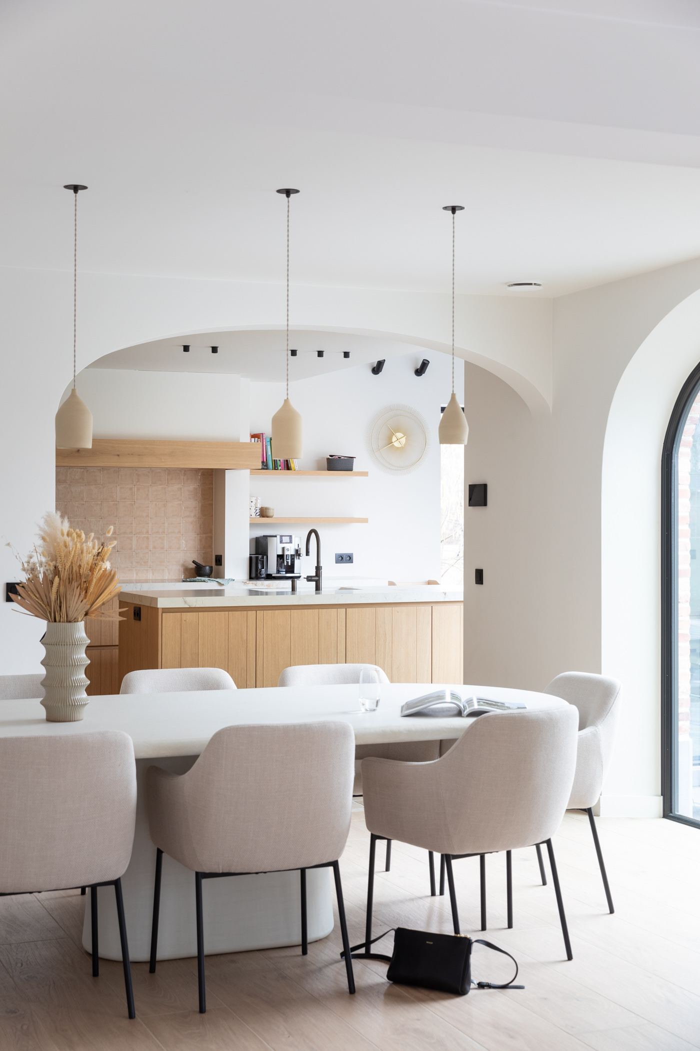 Dekeyzer_Moderne keuken_Keukeneiland_Keukenbouw_Designkeuken_Inbouwkasten_Interieur_FotoTinekeDeVos_0026